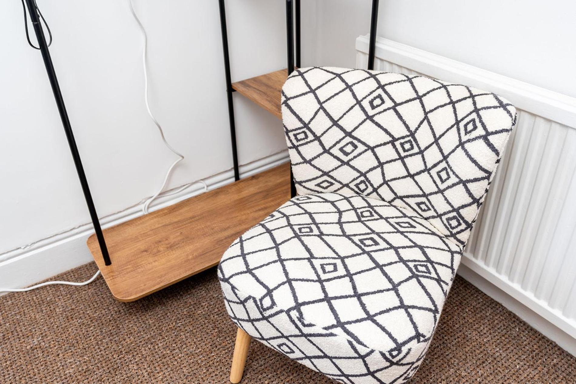 Apartment Cosy 3 Bed House Contractor & Leisure