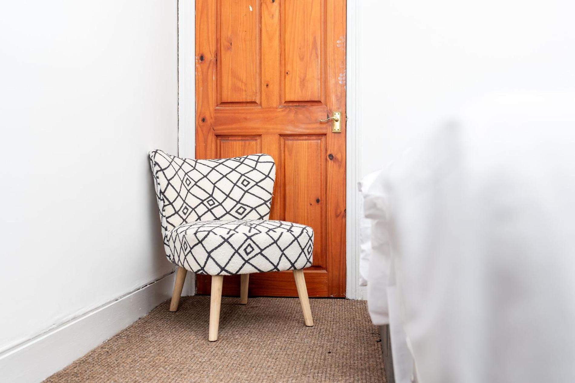 Cosy 3 Bed House Contractor & Leisure Apartment Sheffield