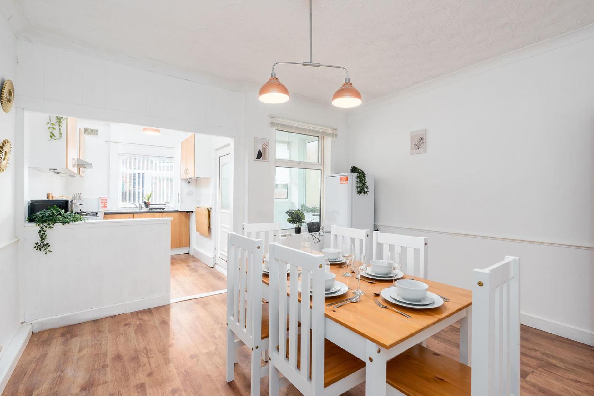 Cosy 3 Bed House Contractor & Leisure Sheffield